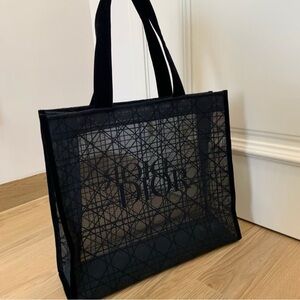 NEW Dior VIP gift Black Geometric Mesh Tote
